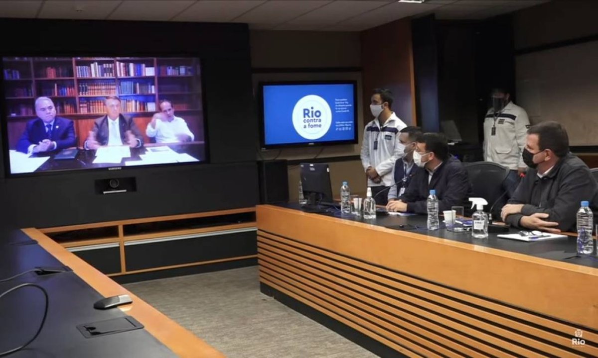 Covid-19: Paes rebate críticas de Bolsonaro e diz que quer continuar vacinando adolescentes: 'Não dialogo com a morte'