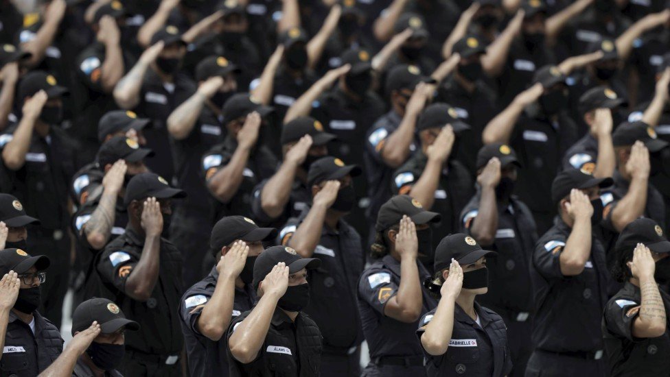 PM do Rio tem mais de 2 mil agentes sem vacina contra a Covid-19; corporação não exige comprovante de imunização