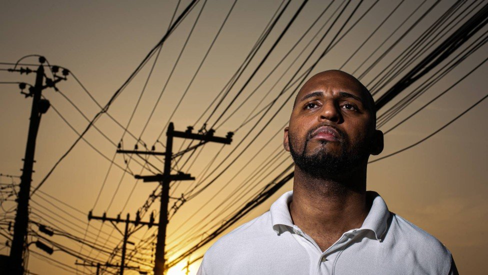 Preso injustamente duas vezes, homem é afastado da PM por faltar a exame de concurso quando estava detido: ‘Não tenho para onde ir’